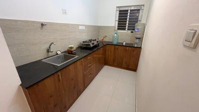 Kitchen Image of 1000 Sq.ft 2 BHK Apartment / Flat for rent in Thanisandra Bengaluru for Rs. 25000