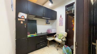 Bedroom Image of 1696 Sq.ft 3.5 BHK Apartment / Flat for sale in Panchsheel Pratishtha, Sector 75 Noida for Rs. 29500000