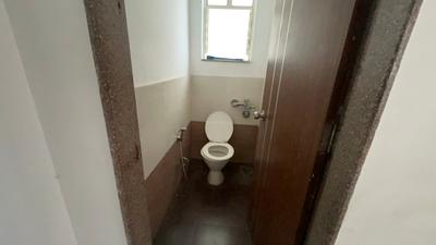 Bathroom Image of 682 Sq.ft 1 BHK Apartment / Flat for rent in Gera Park View, Kharadi Pune for Rs. 28000