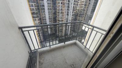 Living Room Image of 1300 Sq.ft 2.5 BHK Apartment / Flat for sale in Panchsheel Wellington, Crossings Republik Ghaziabad for Rs. 12000000