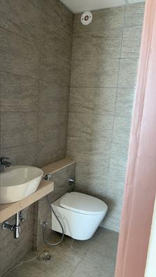 Image of 2250 Sq.ft 3.5 BHK Apartment / Flat for sale in Sheth Auris Serenity, Malad West, Mumbai for Rs. 68000000