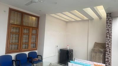 Bedroom Image of 7200 Sq.ft 6 BHK Duplex for rent in Vikas Nagar Lucknow for Rs. 150000