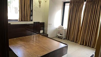 Bedroom Image of 920 Sq.ft 2 BHK Apartment / Flat for rent in  Kataria Nivas, Shivaji Park Mumbai for Rs. 100000