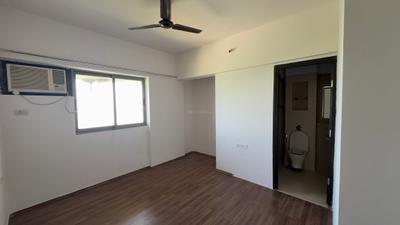 Bedroom Image of 1350 Sq.ft 3 BHK Apartment / Flat for sale in Lodha Splendora, Thane West Thane for Rs. 12500000