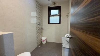 Image of 2200 Sq.ft 4 BHK Builder Floor for rent in Vikaspuri, New Delhi for Rs. 100000