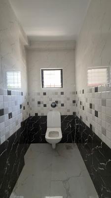 Bathroom Image of 500 Sq.ft 1 RK Builder Floor for rent in Gokhalenagar Pune for Rs. 15000