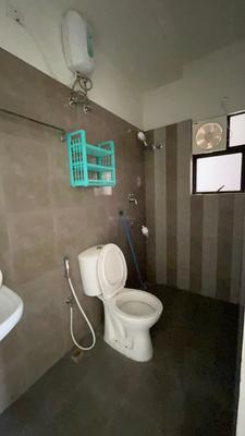 Image of 1160 Sq.ft 3 BHK Apartment / Flat for rent in DTC Southern Heights, Joka, Kolkata for Rs. 22000