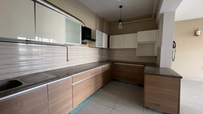 Kitchen Image of 1827 Sq.ft 3 BHK Apartment / Flat for rent in ABA Cleo County, Sector 121 Noida for Rs. 70000