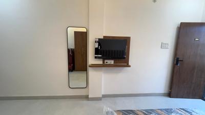 Bedroom Image of 1500 Sq.ft 1 RK Independent House for rent in Scheme 78 Indore for Rs. 14950