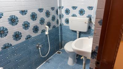Image of 1000 Sq.ft 2 BHK Apartment / Flat for rent in Serilingampally, Hyderabad for Rs. 22000