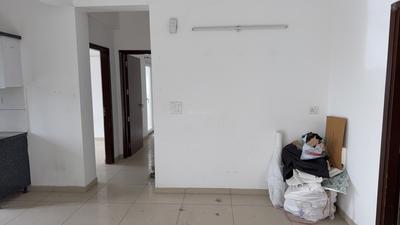 Living Room Image of 1000 Sq.ft 2.5 BHK Apartment / Flat for sale in Gulshan Botnia, Sector 144 Noida for Rs. 14500000