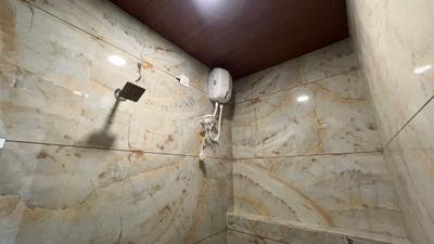 Bathroom Image of 1400 Sq.ft 1 RK Builder Floor for rent in Scheme 78 Indore for Rs. 15500