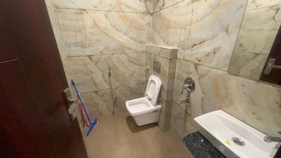 Bathroom Image of 350 Sq.ft 1 RK Builder Floor for rent in Mahalakshmi Nagar Indore for Rs. 16000