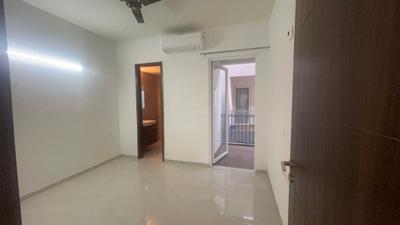 Bedroom Image of 1012 Sq.ft 2 BHK Apartment / Flat for sale in Smartworld Orchard, Sector 61 Gurgaon for Rs. 17000000