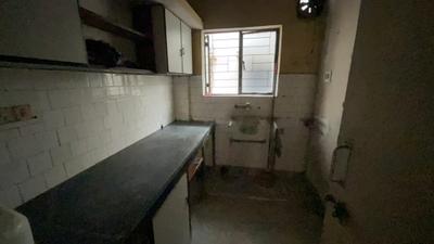 Kitchen Image of 650 Sq.ft 2 BHK Apartment / Flat for sale in Lake Gardens Kolkata for Rs. 2200000