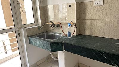 Kitchen Image of 924 Sq.ft 2 BHK Apartment / Flat for sale in Paras Tierea, Sector 137 Noida for Rs. 8000000