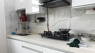 Kitchen Image of 1050 Sq.ft 2 BHK Apartment / Flat for sale in Sheth Auris Serenity, Malad West Mumbai for Rs. 32000000