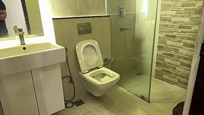 Image of 2105 Sq.ft 3 BHK Apartment / Flat for rent in Supertech Supernova, Sector 94, Noida for Rs. 73999