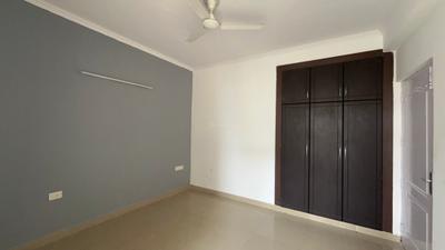 Bedroom Image of 1545 Sq.ft 3.5 BHK Apartment / Flat for sale in Amrapali Silicon City, Sector 76 Noida for Rs. 16200000