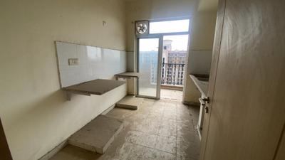Kitchen Image of 1943 Sq.ft 3 BHK Apartment / Flat for sale in DLF Express Greens, Manesar Gurgaon for Rs. 14000000