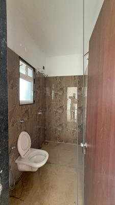 Bathroom Image of 615 Sq.ft 1 BHK Apartment / Flat for rent in VTP Leonara Building C And F, Mahalunge Pune for Rs. 22000
