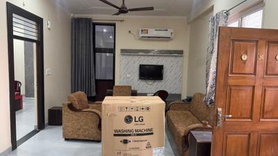 Living Room Image of 1850 Sq.ft 2 BHK Builder Floor for rent in Indira Nagar Lucknow for Rs. 24500