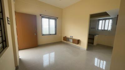 Living Room Image of 600 Sq.ft 1 BHK Apartment / Flat for rent in Whitefield Bengaluru for Rs. 18000