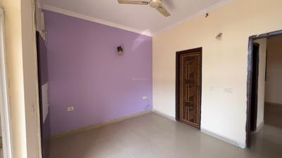 Bedroom Image of 1420 Sq.ft 3 BHK Apartment / Flat for sale in Amrapali Silicon City, Sector 76 Noida for Rs. 14000000