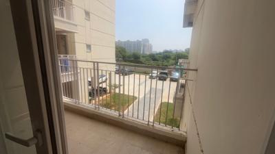 Balcony Image of 900 Sq.ft 2 BHK Apartment / Flat for rent in GLS Avenue 81, Sector 81 Gurgaon for Rs. 20000