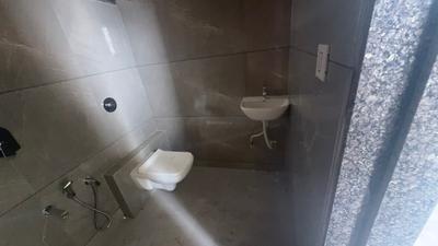 Bathroom Image of 1750 Sq.ft 3 BHK Apartment / Flat for rent in Radhe Greens, New Maninagar Ahmedabad for Rs. 20000