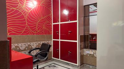 3 BHK Semi Furnished Independent Builder Floor