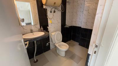 Image of 1080 Sq.ft 2.5 BHK Apartment / Flat for sale in Nimbus The Hyde Park, Sector 78, Noida for Rs. 12200000
