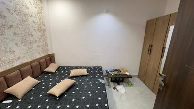 Bedroom Image of 450 Sq.ft 1 BHK Builder Floor for rent in Nipania Indore for Rs. 16000
