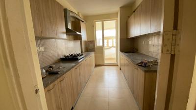 Kitchen Image of 1650 Sq.ft 3 BHK Apartment / Flat for sale in Umang Monsson Breeze Phase II, Sector 78 Gurgaon for Rs. 15500000