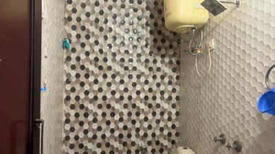 Image of 810 Sq.ft 2 BHK Builder Floor for rent in Sector 49, Faridabad for Rs. 18000