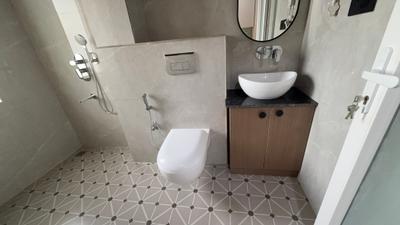 Bathroom Image of 550 Sq.ft 1 BHK Builder Floor for rent in Sector 46 Gurgaon for Rs. 37000