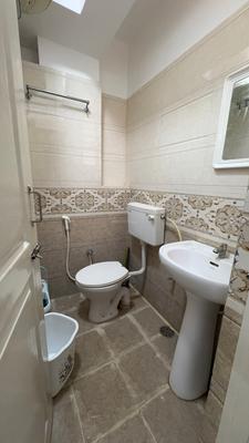 Bathroom Image of 580 Sq.ft 1 BHK Apartment / Flat for rent in S.G. Palya Bengaluru for Rs. 24999