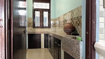 Kitchen Image of 1100 Sq.ft 2 BHK Apartment / Flat for rent in Jhotwara Jaipur for Rs. 10000