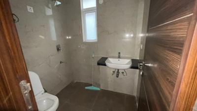 Bathroom Image of 1208 Sq.ft 2.5 BHK Builder Floor for sale in Smartworld Gems, Sector 89 Gurgaon for Rs. 13200000