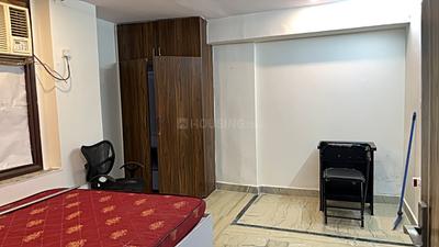 1 RK Independent Builder Floor