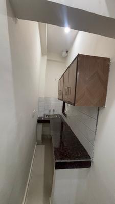 Kitchen Image of 270 Sq.ft 1 RK Independent House for rent in DLF Phase 3 Gurgaon for Rs. 15000