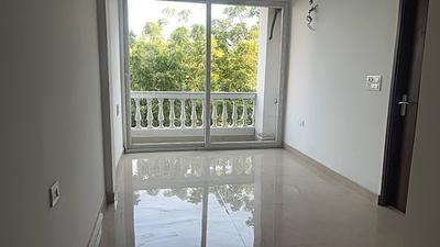 Living Room Image of 720 Sq.ft 2 BHK Apartment / Flat for sale in Kotla Mubarakpur New Delhi for Rs. 7600000
