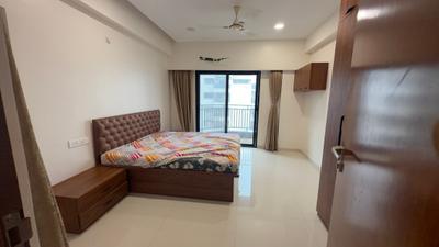 Bedroom Image of 2840 Sq.ft 4 BHK Apartment / Flat for rent in Sakar Elite Apex, Mahalakshmi Nagar Indore for Rs. 60000
