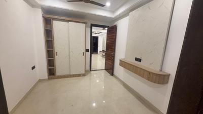 Bedroom Image of 2000 Sq.ft 4.5 BHK Apartment / Flat for sale in Sector 73 Noida for Rs. 8149000