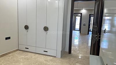 Bedroom Image of 1700 Sq.ft 4 BHK Duplex for sale in GTB Nagar New Delhi for Rs. 40000000
