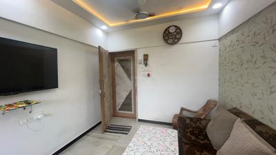 Living Room Image of 525 Sq.ft 1 BHK Apartment / Flat for sale in Dahisar East Mumbai for Rs. 9100000