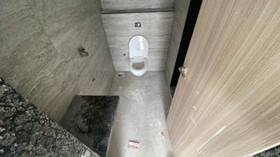 Bathroom Image of 462 Sq.ft 1 BHK Apartment / Flat for sale in Paradigm Antalya, Jogeshwari West Mumbai for Rs. 11000000