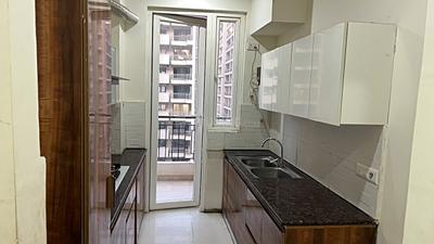 Kitchen Image of 1650 Sq.ft 3 BHK Apartment / Flat for rent in Ambika LA Parisian , Sector 66 Mohali for Rs. 41000