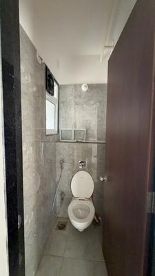Bathroom Image of 620 Sq.ft 1 BHK Apartment / Flat for rent in VTP Leonara H Building, Mahalunge Pune for Rs. 22000