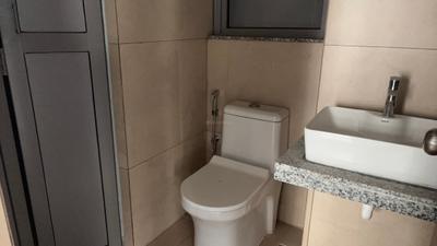 Bathroom Image of 620 Sq.ft 1 BHK Apartment / Flat for sale in Kalpataru Immensa, Thane West Thane for Rs. 8500000